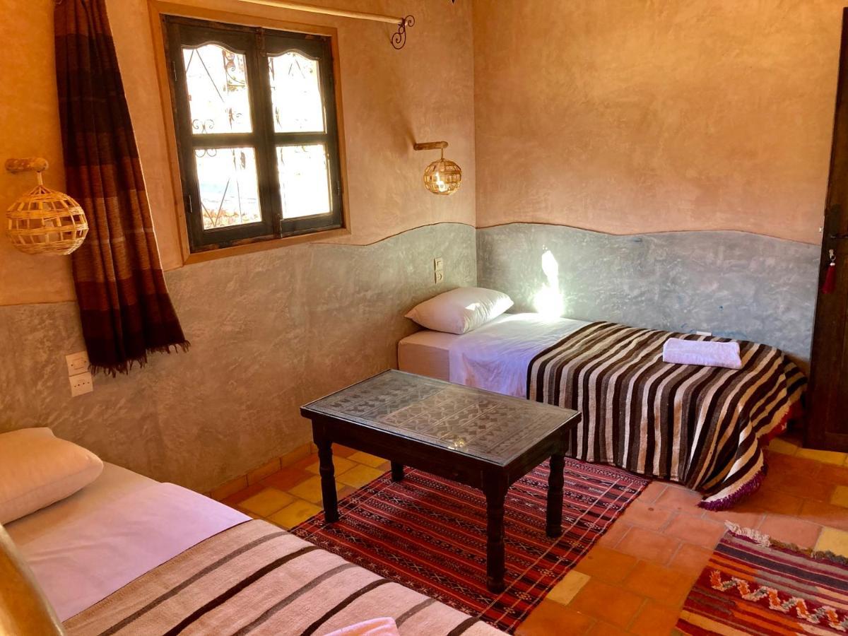 Bed and Breakfast Les 4 Saisons Du Dades Ait Idair Экстерьер фото