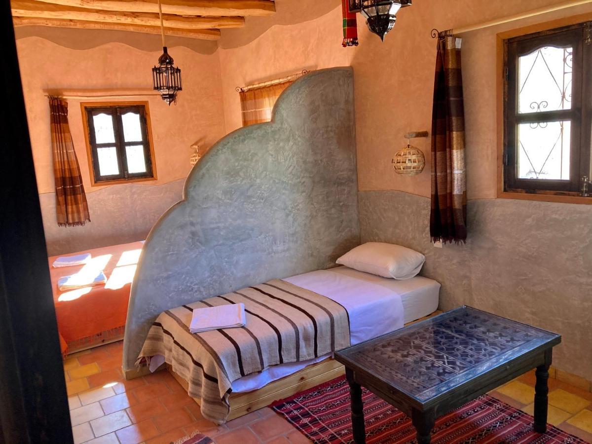 Bed and Breakfast Les 4 Saisons Du Dades Ait Idair Экстерьер фото
