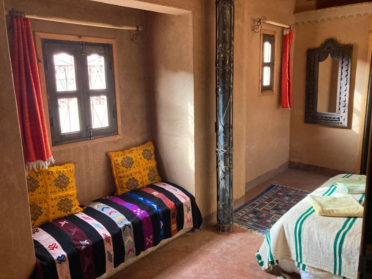 Bed and Breakfast Les 4 Saisons Du Dades Ait Idair Экстерьер фото