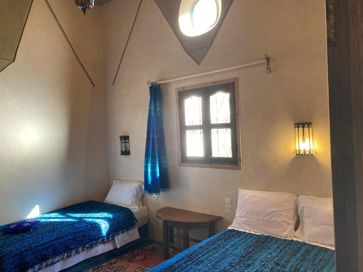 Bed and Breakfast Les 4 Saisons Du Dades Ait Idair Экстерьер фото
